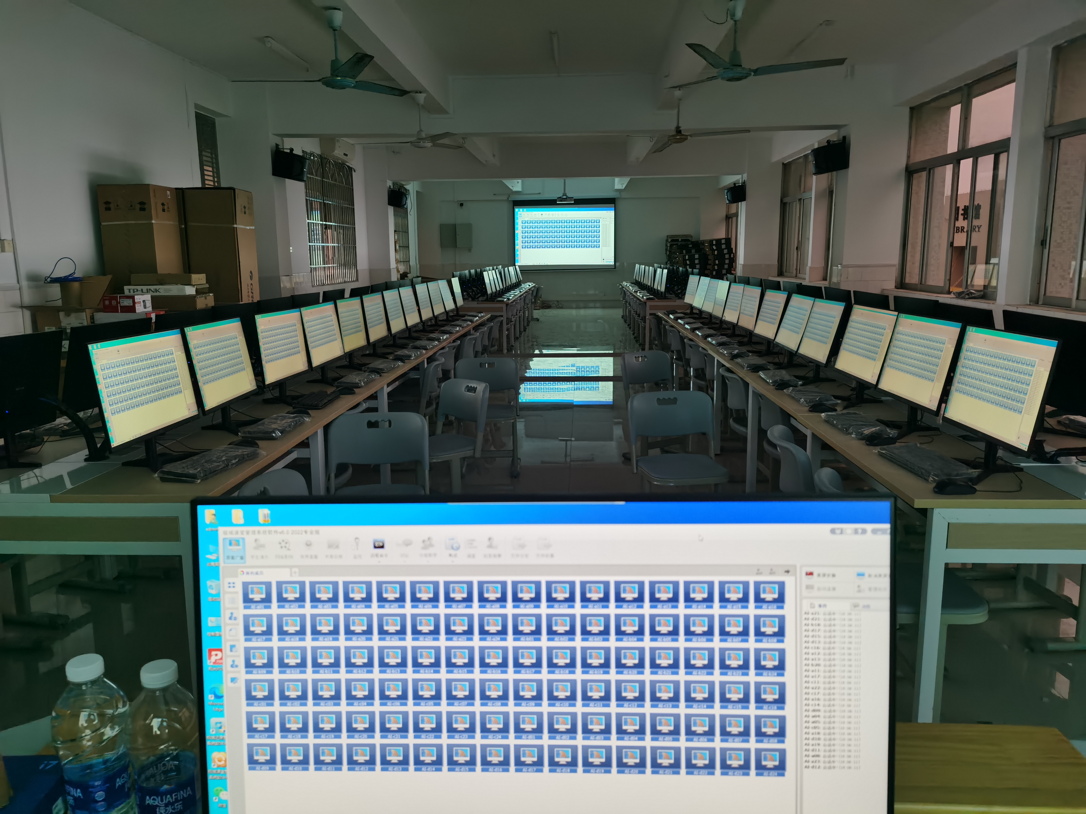 广东石油化工学院现场效果